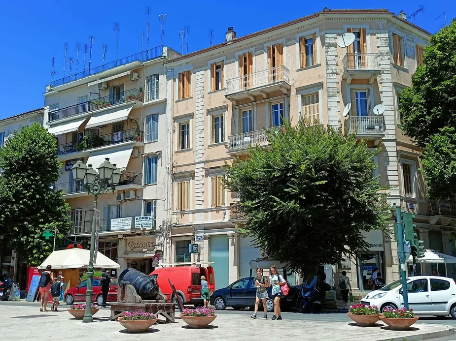 Korfu - Przy placu San Rocco - stąd odjeżdża autobus w kierunku lotniska