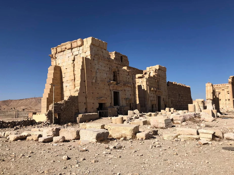 Starożytne ruiny miasta Palmyra w Syrii