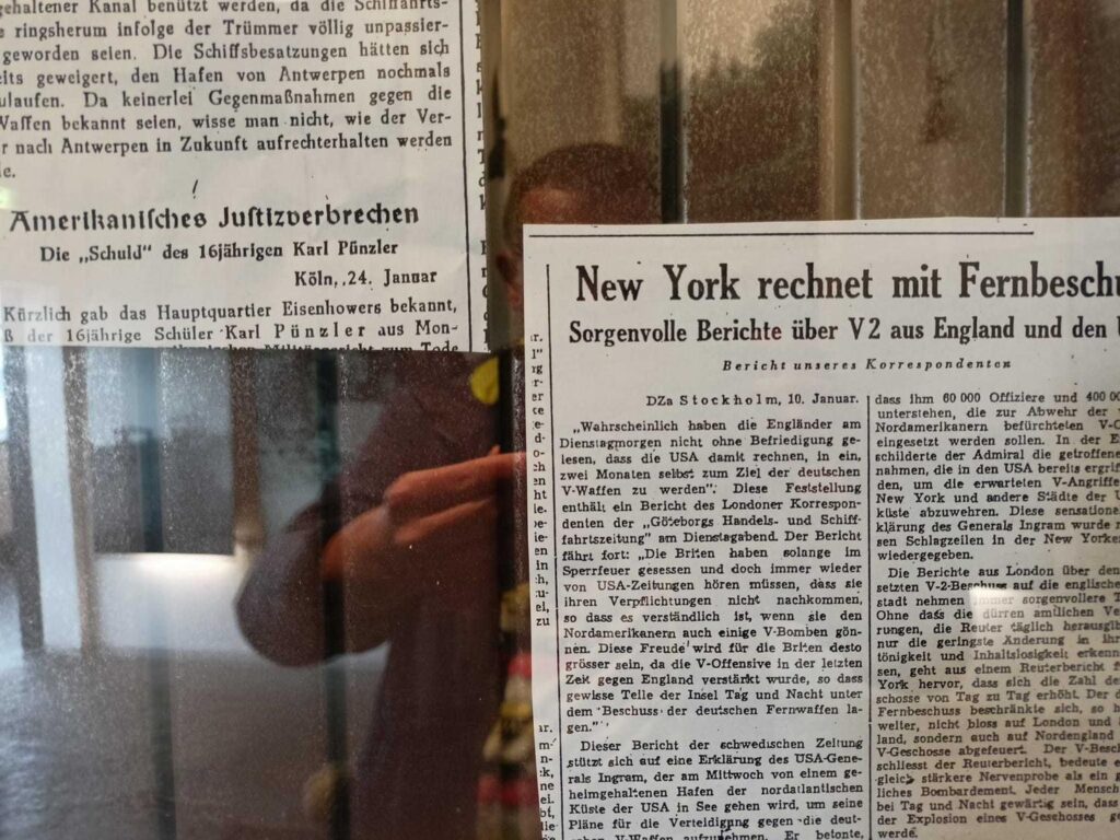 Materiały prasowe z czasów II wojny światowej o "wunderwaffe" w Peenemünde